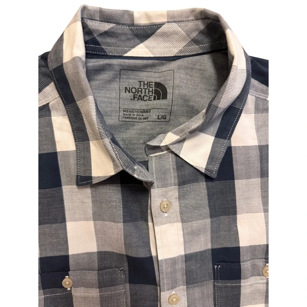 The North Face Mens Large‎ Navy Blue White Plaid Short Sleeve Button Down Shirt